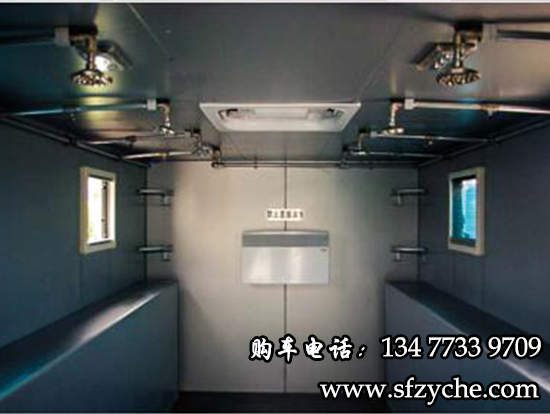 8������ʽ��ԡ܇(ch��)��4��4���(q��)��(d��ng)